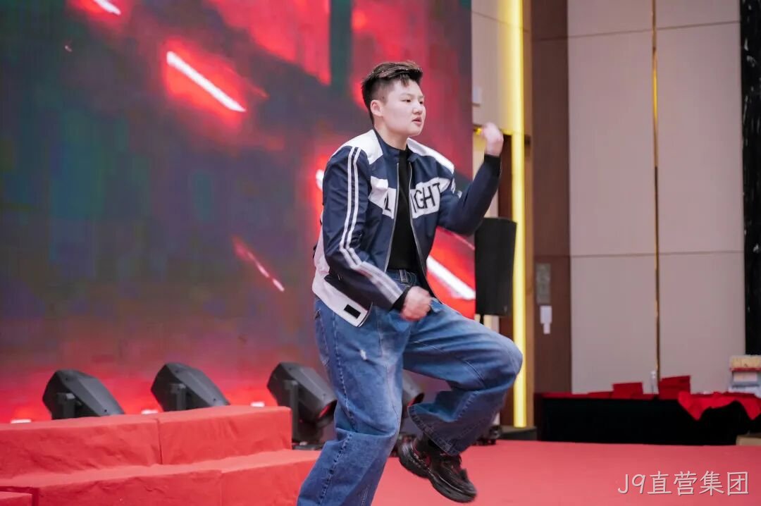 芯耀赛场，微力全开——J9直营集团2026新春宴会圆满举